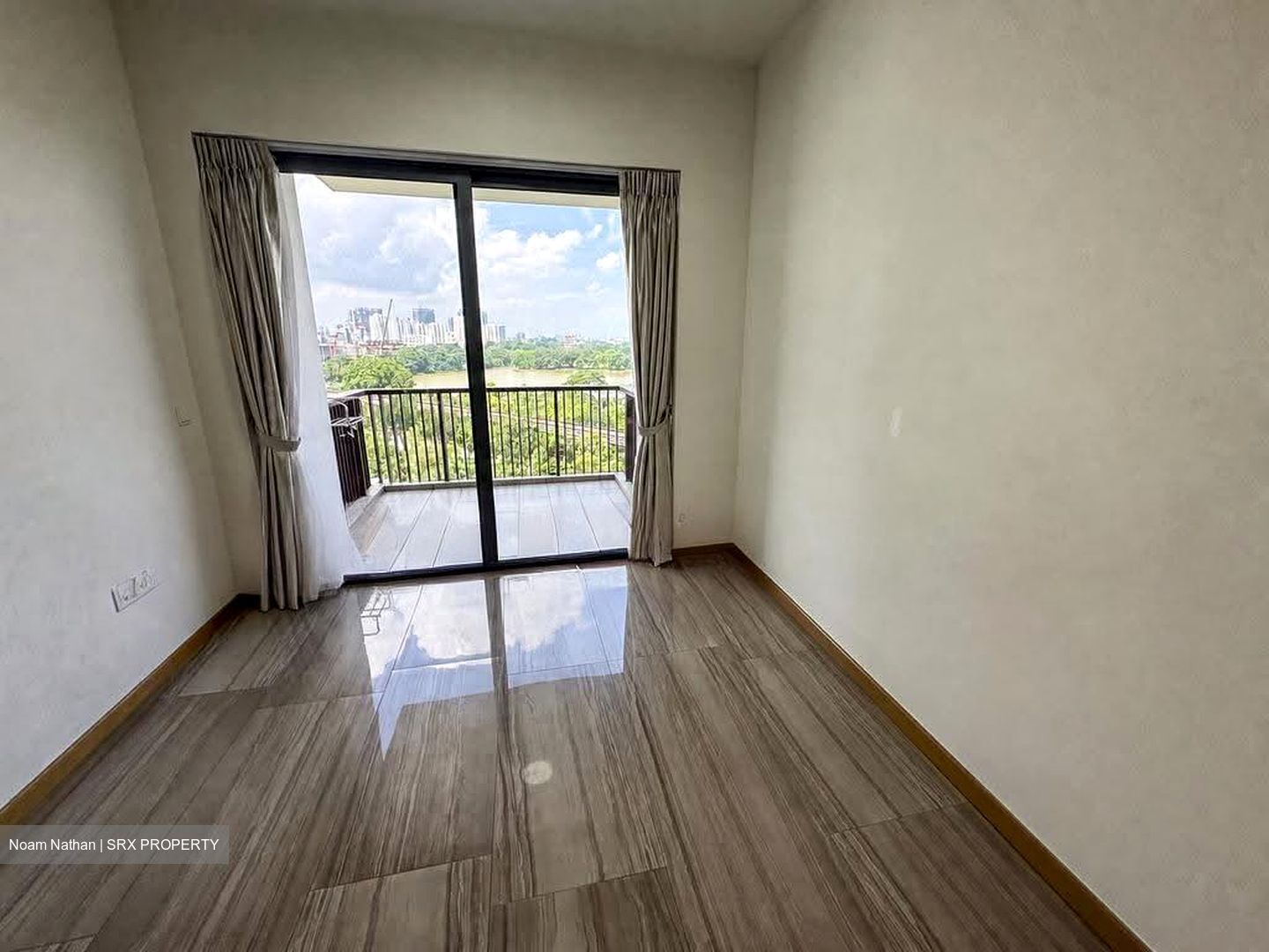 Lakeville (D22), Condominium #613027841